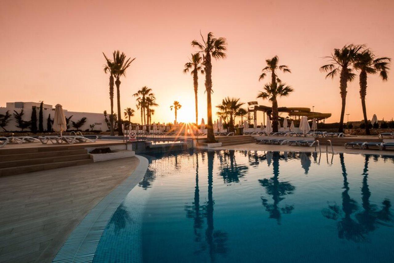 Marinda Garden Aparthotel Cala'N Bosch  Exterior photo