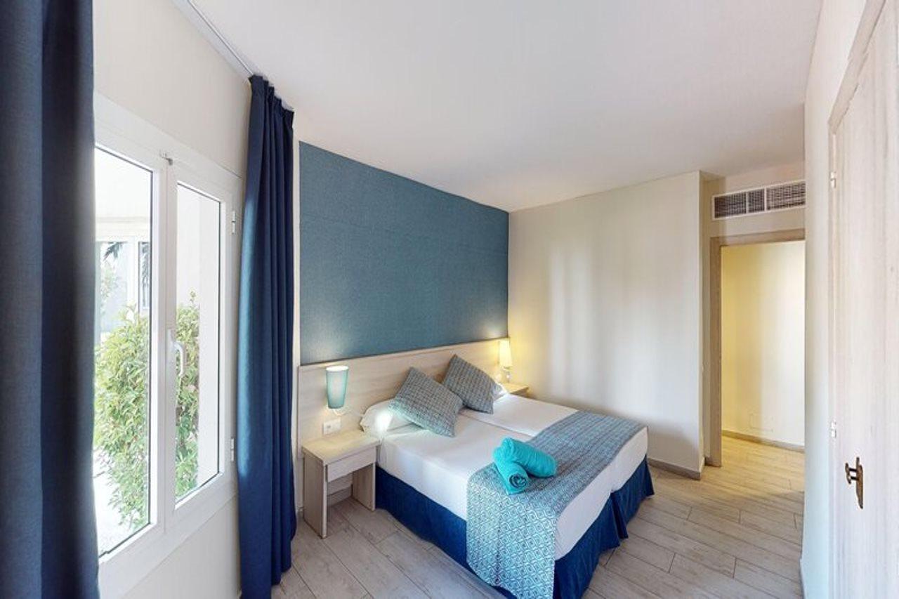 Marinda Garden Aparthotel Cala'N Bosch  Exterior photo